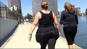 ચબ્બી Milf નું Bdsm મ્યુઝિક કમ્પિલેશન ડીપથ્રોટ અને ફેમડોમ સાથે