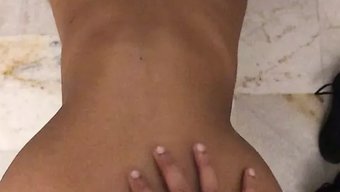 ટીન 18+ અને મિત્રો સ્કૂલ પછી આ સ્ટીમી વિડિઓમાં ઘનિષ્ઠ બને છે